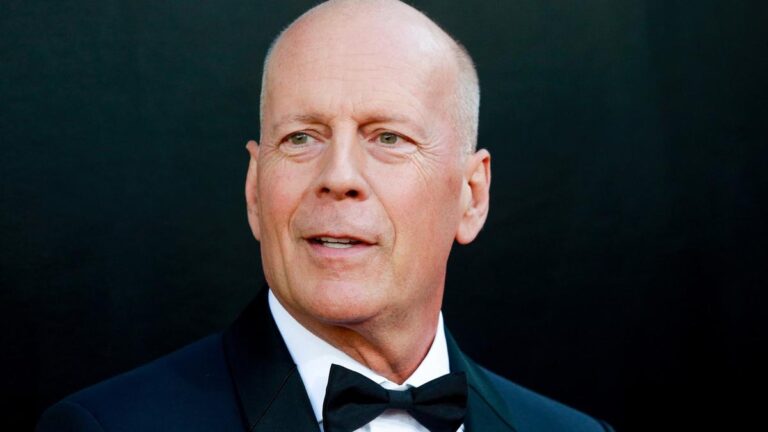 demi-moore-reflects-on-bruce-willis-struggle-with-dementia