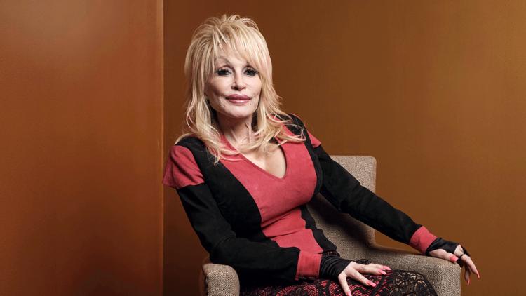 dolly-parton-postpones-las-vegas-shows-due-to-health-concerns