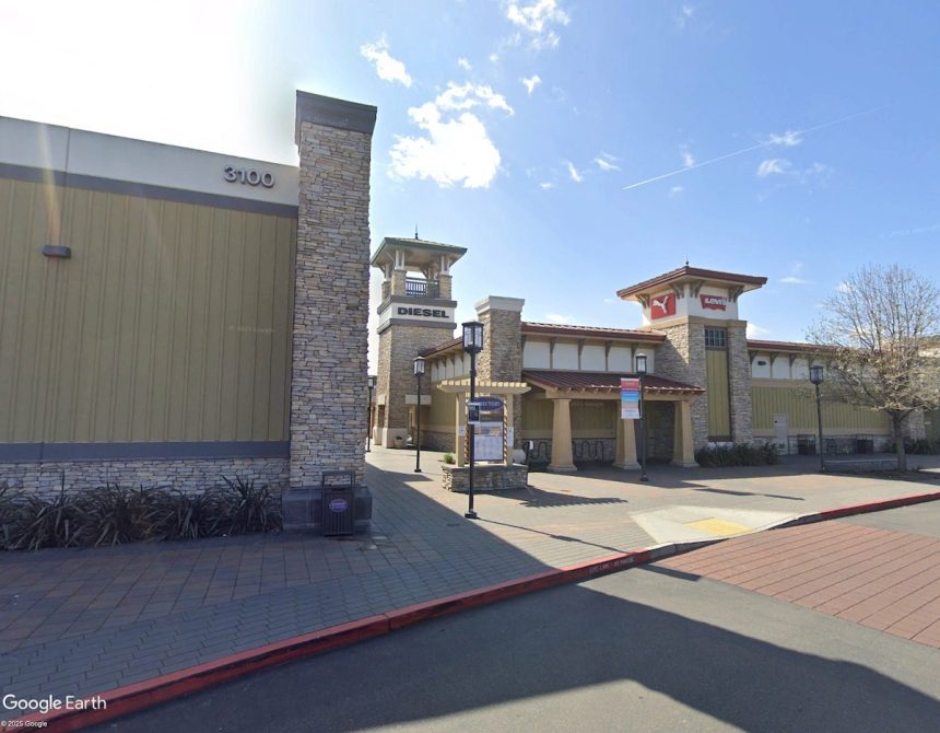 dumpling-haus-to-open-new-location-at-san-francisco-premium-outlets
