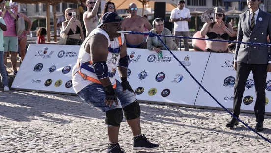 egyptian-strongman-ashraf-mahrous-sets-world-record-pulling-ship
