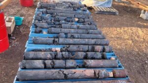 estrella-resources-discovers-significant-manganese-at-laute-m-project