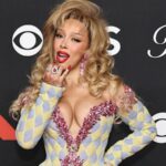 fashion-takes-center-stage-at-the-mtv-vmas-red-carpet