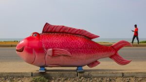 ghana-s-fantasy-coffins-celebrating-life-with-colorful-artistry