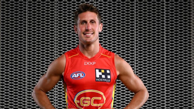 gold-coast-coach-confirms-david-swallow-for-finals-showdown