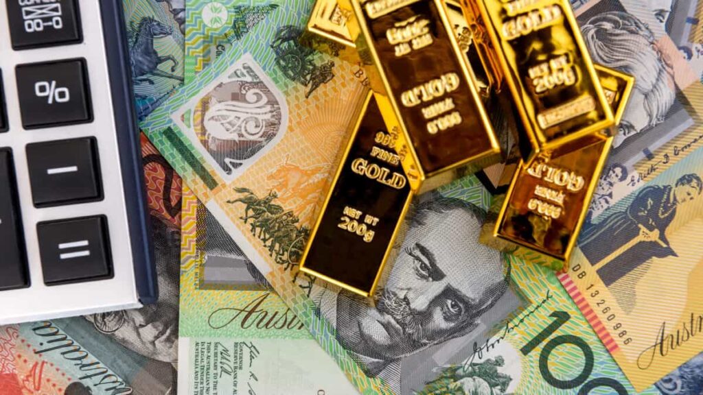 gold-prices-surge-to-record-3-500-top-3-asx-etfs-to-invest
