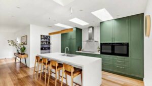 green-kitchens-surge-in-popularity-as-homeowners-embrace-nature