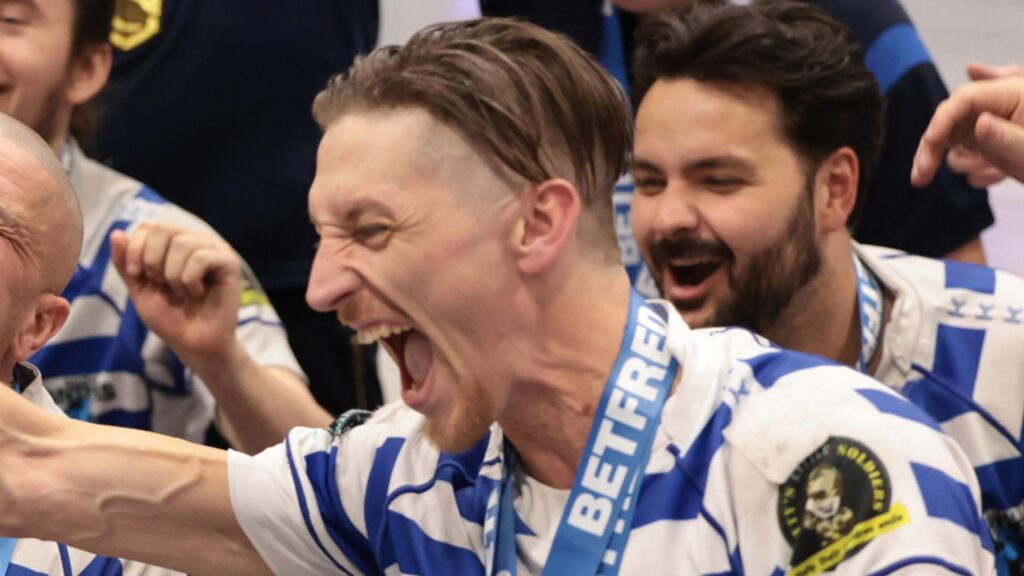 halifax-panthers-triumph-over-london-roosters-in-thrilling-final