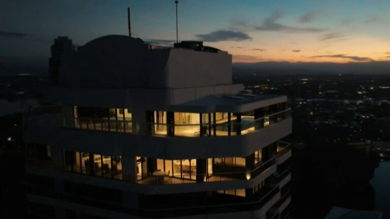 harry-triguboff-lists-gold-coast-penthouse-for-10-million