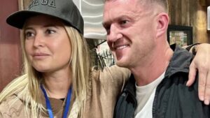 holly-valance-attends-controversial-protest-with-tommy-robinson