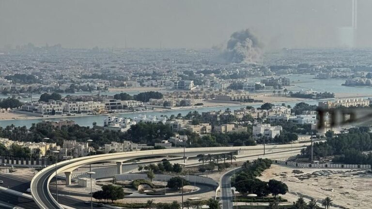 israel-vows-strikes-on-hamas-as-arab-leaders-support-qatar
