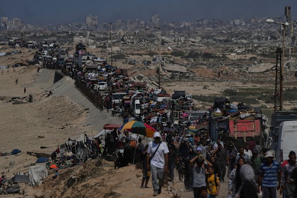 israeli-forces-advance-in-gaza-city-as-humanitarian-crisis-deepens