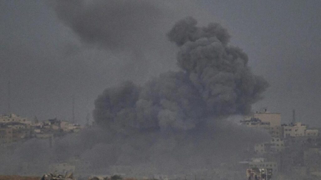 israeli-strikes-kill-14-in-gaza-as-hamas-issues-hostage-threats