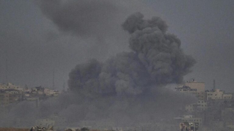 israeli-strikes-kill-14-in-gaza-as-hamas-issues-hostage-threats