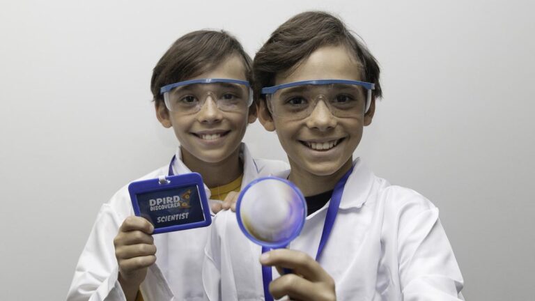 kids-become-young-scientists-at-perth-royal-show-sept-27-oct-4