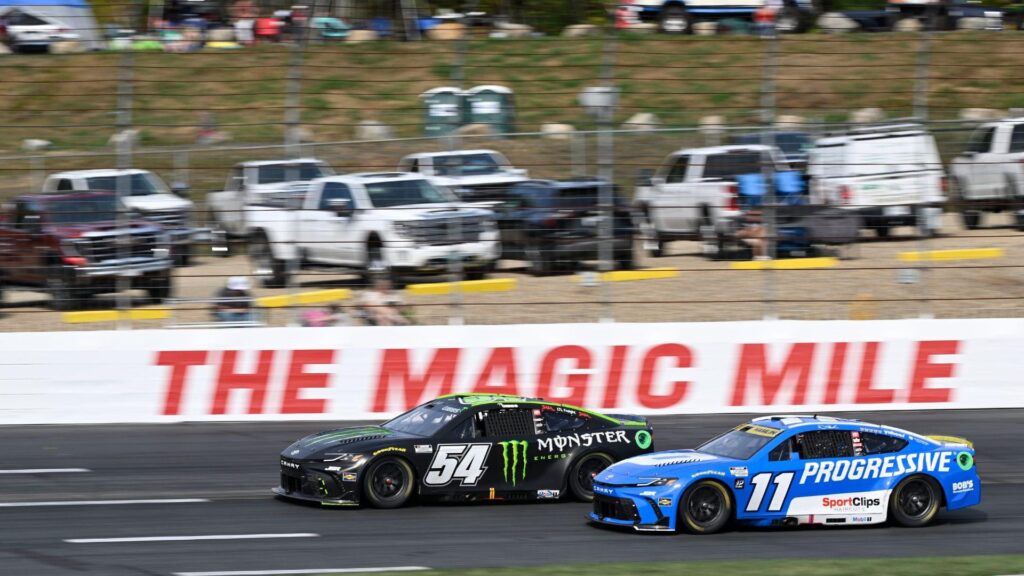 kyle-petty-critiques-joe-gibbs-comments-after-hamlin-gibbs-clash