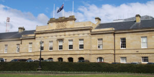 launceston-general-hospital-introduces-4-7-million-surgical-robot
