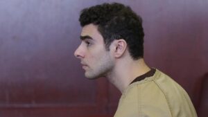 lawyers-urge-judge-to-block-death-penalty-for-mangione