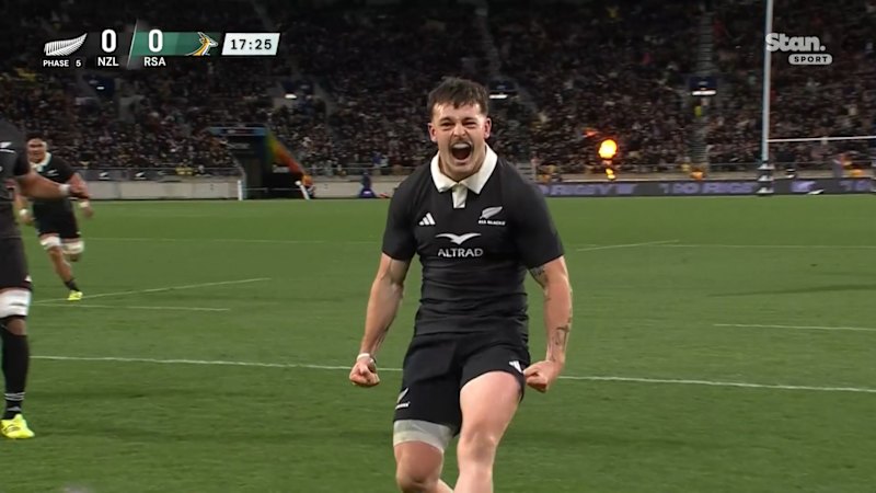 leroy-carter-shines-with-stunning-try-on-all-blacks-debut
