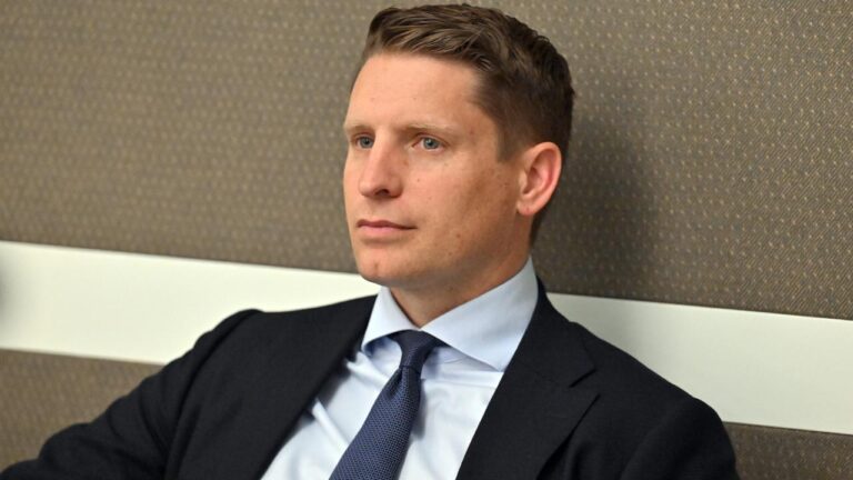 liberal-mp-andrew-hastie-denies-leadership-ambitions-amid-controversy