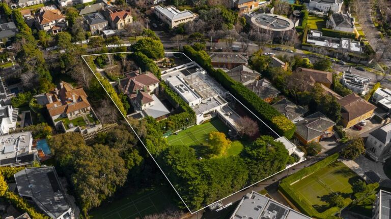luxury-mega-mansion-in-toorak-hits-market-for-80-million