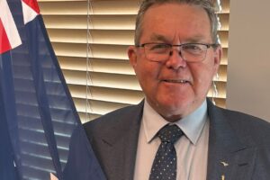 mps-propose-legislation-to-criminalise-australian-flag-burning