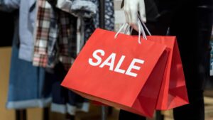 myer-holdings-cuts-dividends-to-zero-amid-major-losses