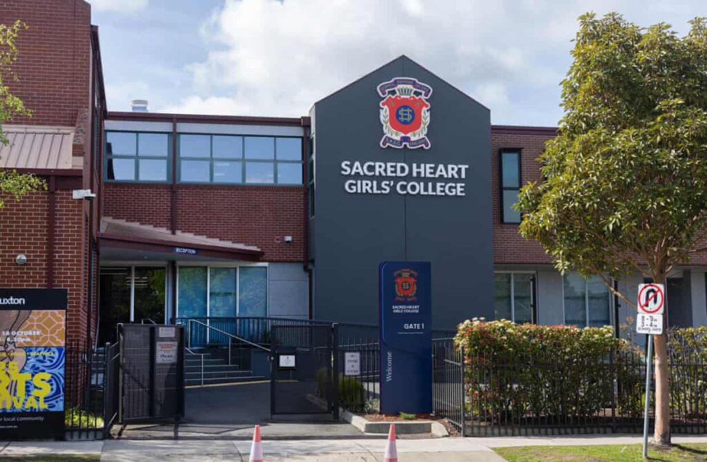 non-binary-teacher-challenges-melbourne-school-s-pronoun-policy