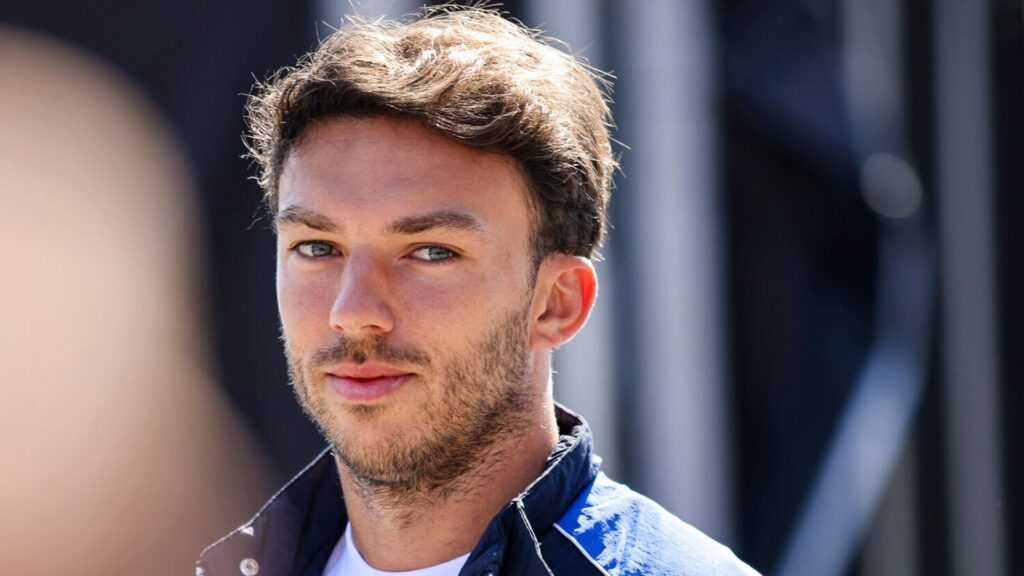 pierre-gasly-extends-alpine-contract-through-2028