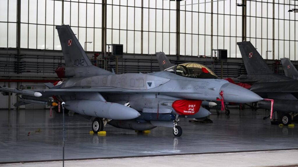 poland-activates-air-force-amid-urgent-drone-threat-from-russia