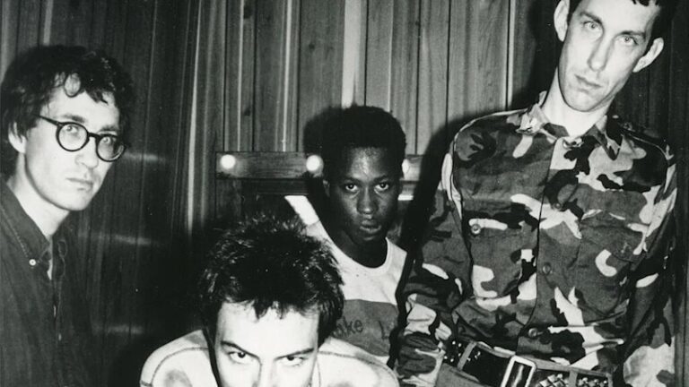 punk-icons-dead-kennedys-return-40-years-after-controversial-arrest