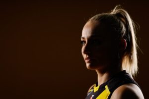richmond-star-sarah-hosking-shares-mental-health-journey-after-afl-awards