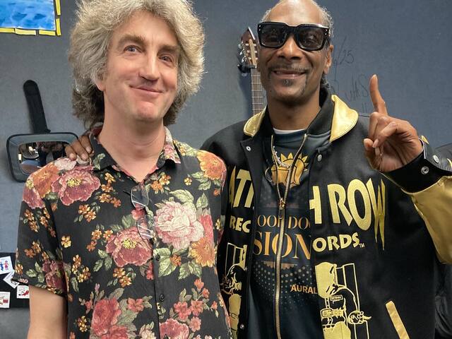 snoop-dogg-surprises-students-with-music-session-at-werribee-school
