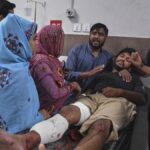 suicide-bomber-targets-rally-in-pakistan-13-dead-30-injured