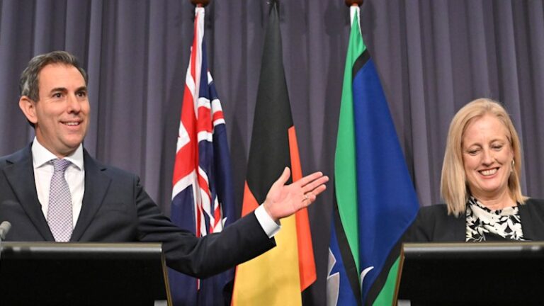 surge-in-income-tax-revenue-narrows-australian-budget-deficit