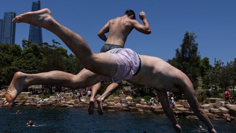 sydney-s-barangaroo-beach-to-close-for-safety-upgrades-ahead-of-summer