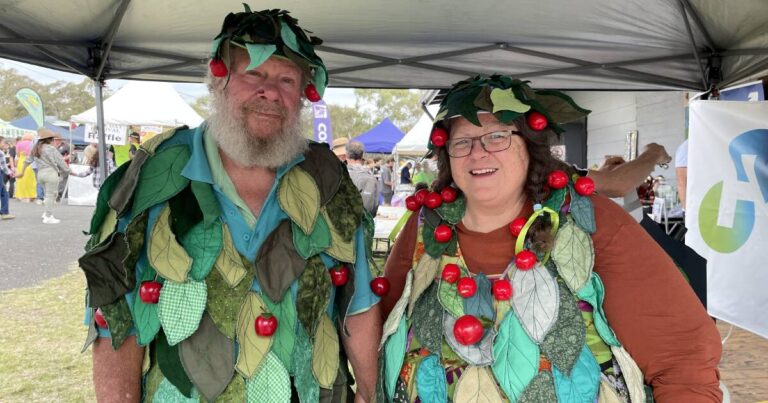 tallong-apple-day-festival-thrives-with-global-volunteer-support