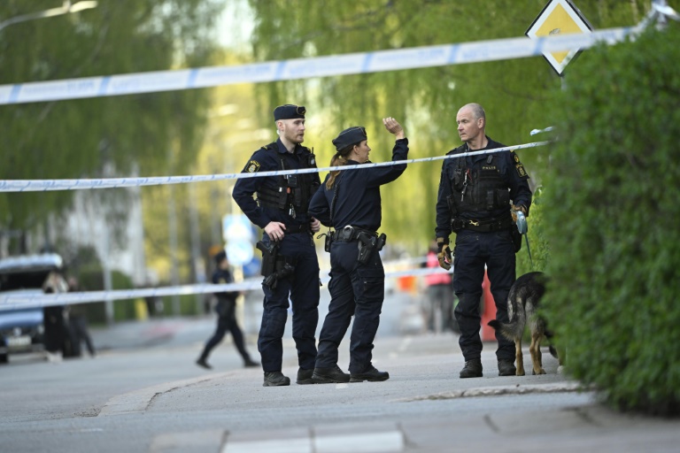 teenage-girls-turn-hitwomen-in-sweden-s-crime-surge