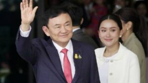 thaksin-shinawatra-leaves-thailand-before-critical-court-ruling