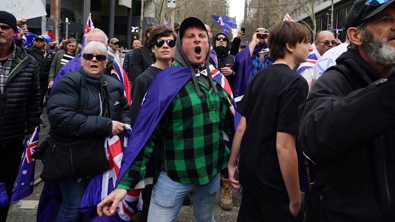 thousands-march-in-anti-immigration-rally-in-melbourne-cbd-today