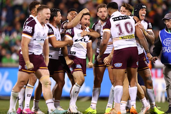 thrilling-nrl-clash-raiders-edge-broncos-in-extra-time