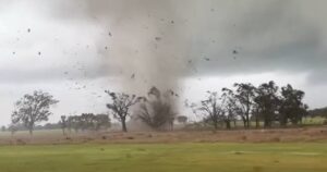 tornadoes-strike-nsw-riverina-dramatic-footage-captured