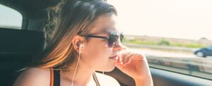 uplifting-music-found-to-alleviate-motion-sickness-symptoms-1