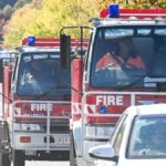 urgent-firefighters-battle-blaze-in-kangaroo-flat-traffic-slows