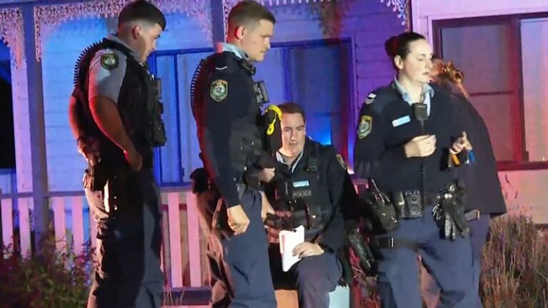 urgent-man-arrested-after-holding-victim-in-sydney-house-fire