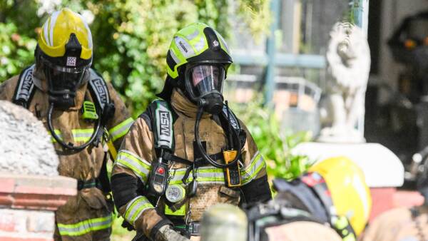 urgent-response-to-golden-square-fire-emergency-crews-contain-blaze