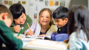 wa-parents-turn-to-microschools-as-traditional-education-declines