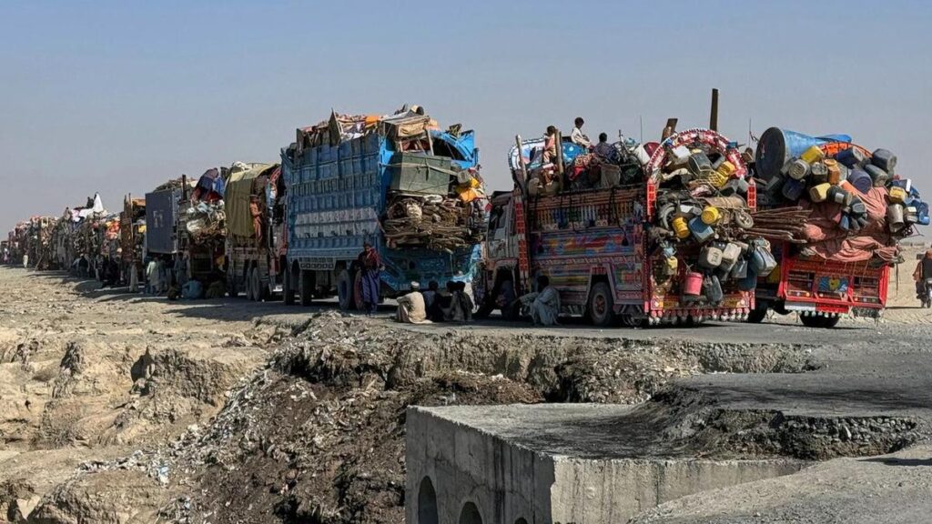 afghanistan-pakistan-restart-urgent-peace-talks-amid-border-clashes