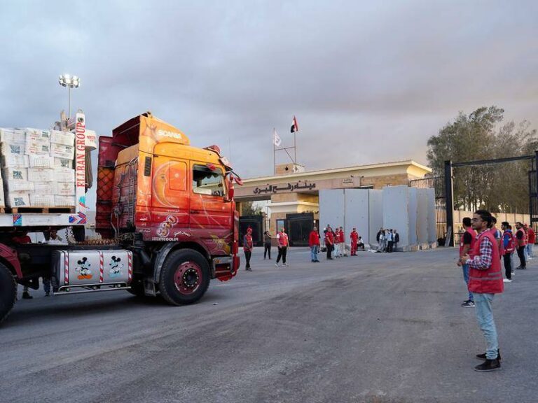 aid-trucks-stream-into-gaza-as-ceasefire-sparks-hope