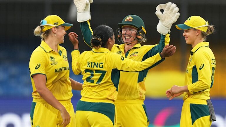 alana-king-sets-record-with-7-18-as-australia-crushes-south-africa