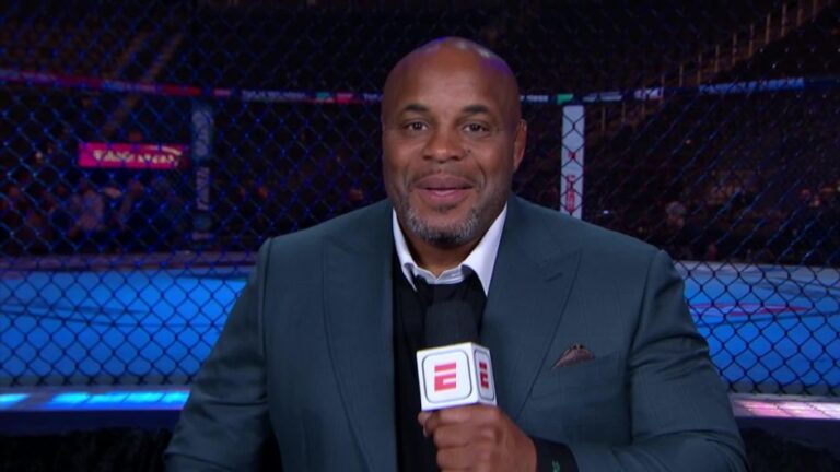 alex-pereira-aims-for-heavyweight-challenge-after-ufc-320-win